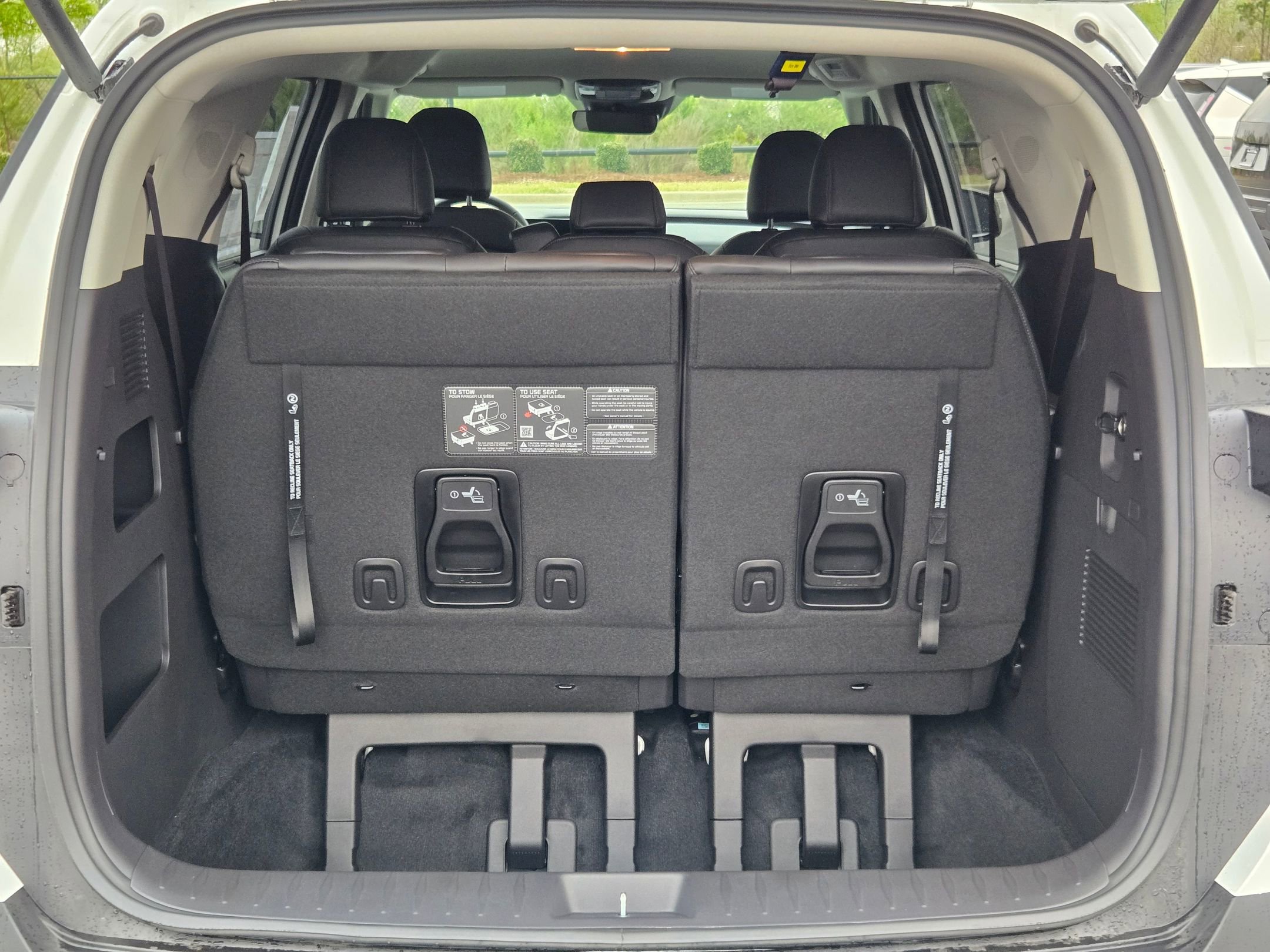 New 2026 Kia Carnival EX FWD image 18