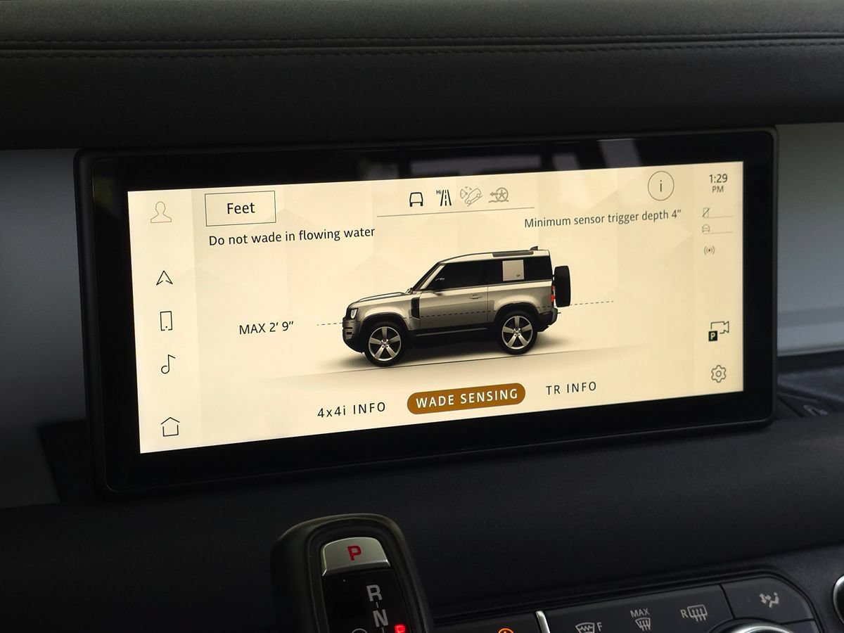 Used 2023 Land Rover Defender 90 S AWD/4WD image 37