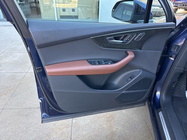 Used 2021 Audi Q7 3.0T Premium Plus image 21