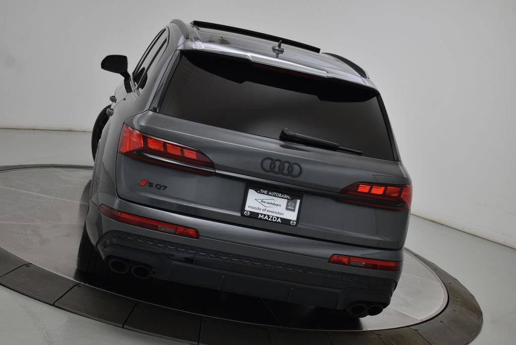 Used 2025 Audi SQ7 Prestige AWD/4WD image 14