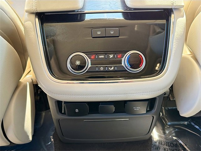 Used 2019 Lincoln Navigator Reserve image 21