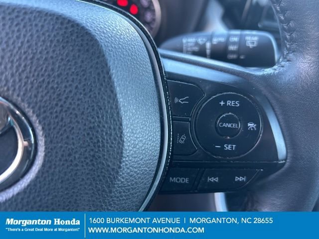 Used 2021 Toyota RAV4 XLE w/ Convenience Package image 21