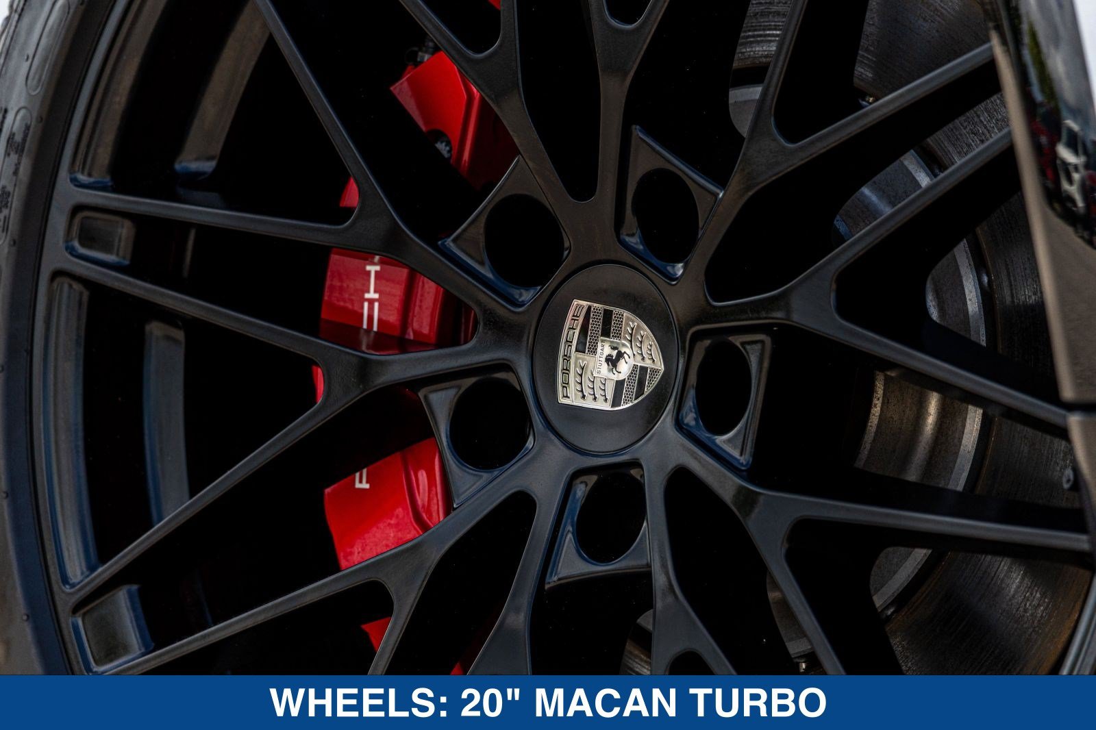 Used 2025 Porsche Macan Turbo Electric AWD/4WD image 22