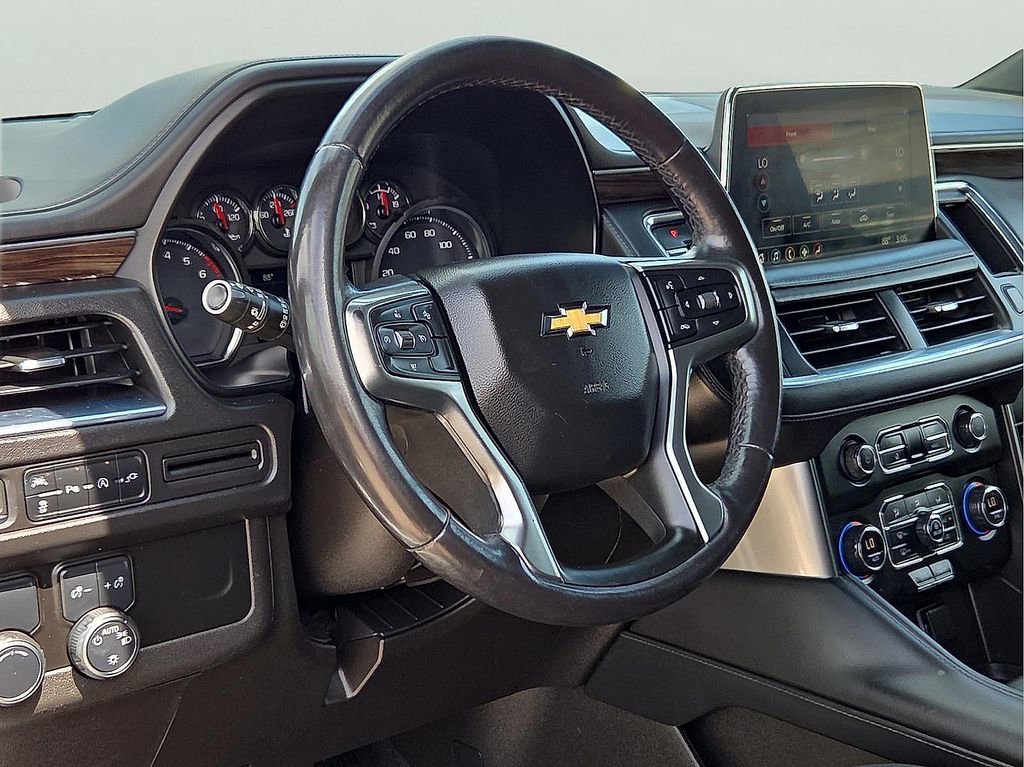 Used 2021 Chevrolet Suburban LS w/ Driver Alert Package RWD image 13