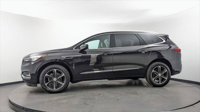 Used 2021 Buick Enclave Essence w/ Sport Touring Edition FWD image 3
