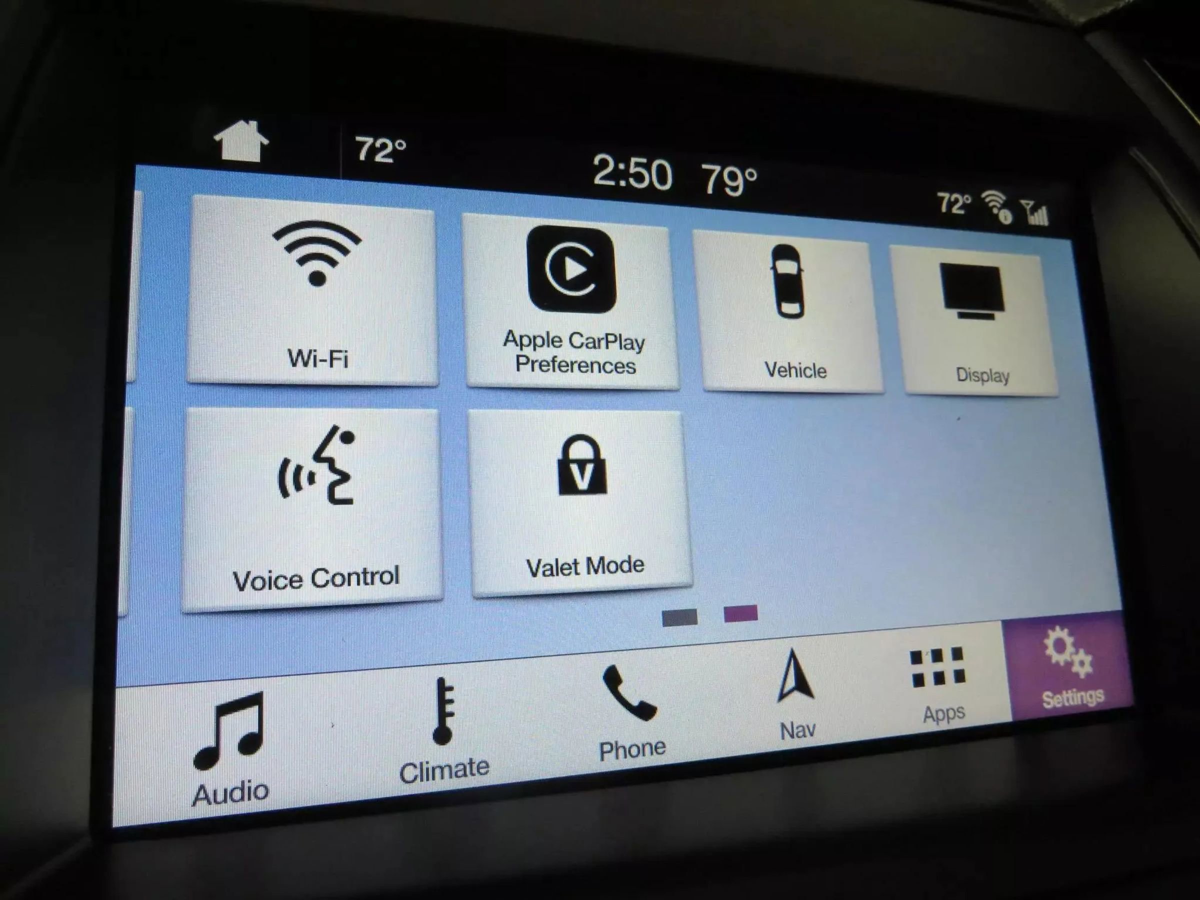 Used 2018 Ford Taurus Limited image 22