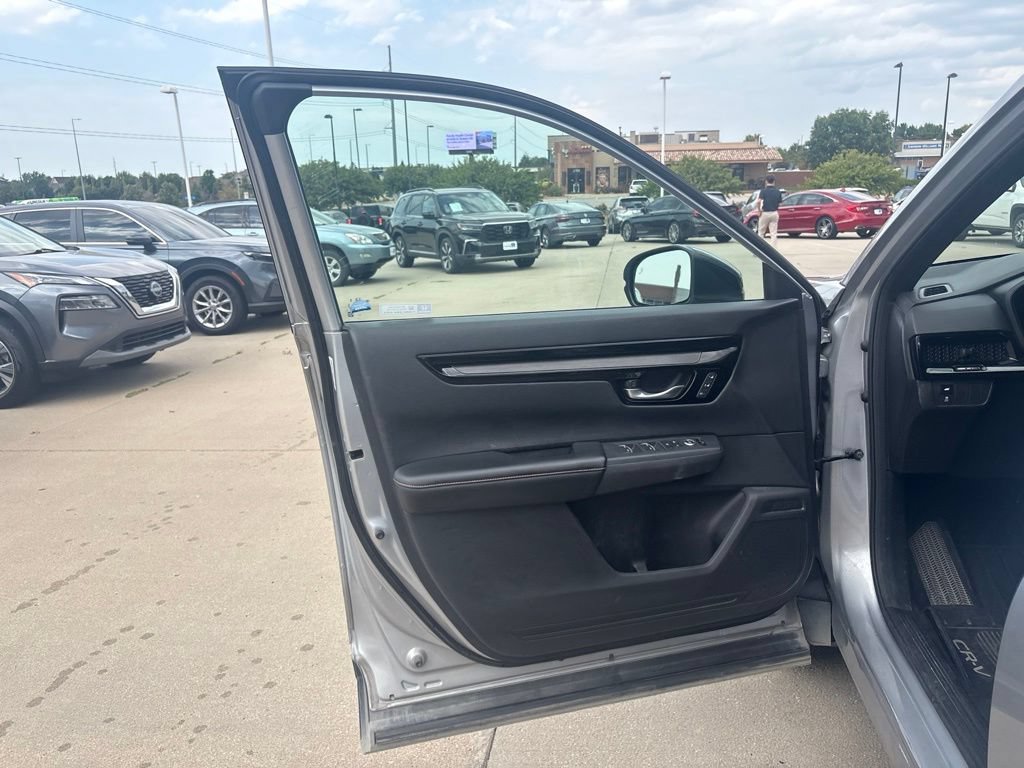 Certified 2023 Honda CR-V Sport Touring image 9