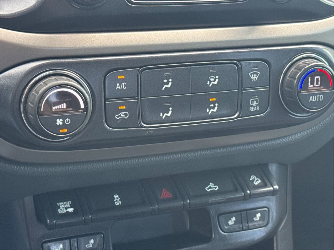 Used 2017 Chevrolet Colorado Z71 image 32