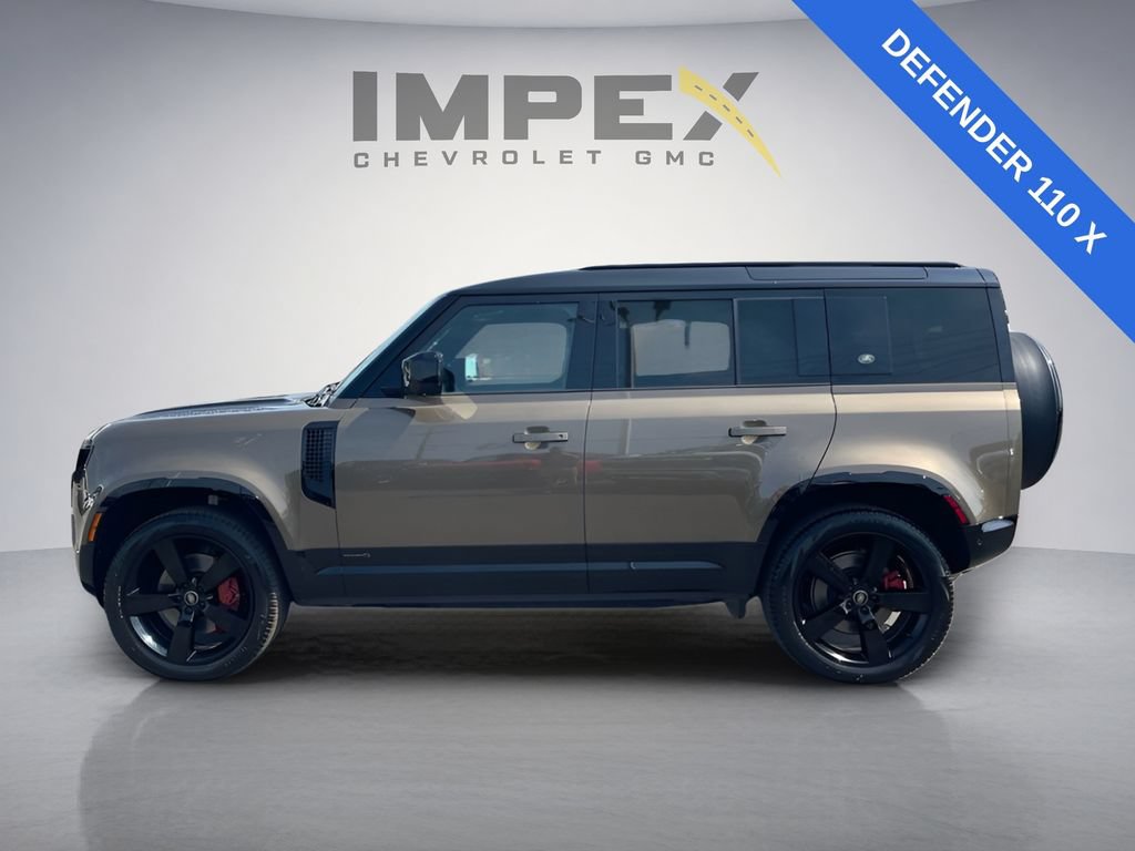 Used 2024 Land Rover Defender 110 X AWD/4WD image 4