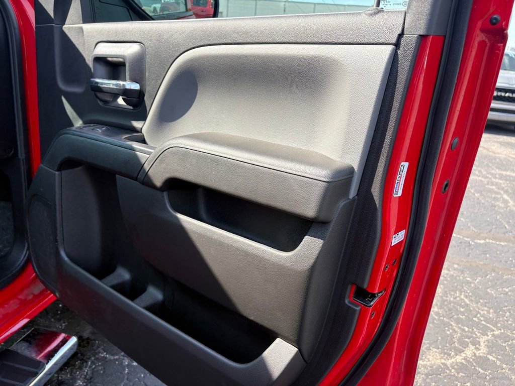 Used 2016 Chevrolet Silverado 1500 Custom w/ Custom Convenience Package AWD/4WD image 11