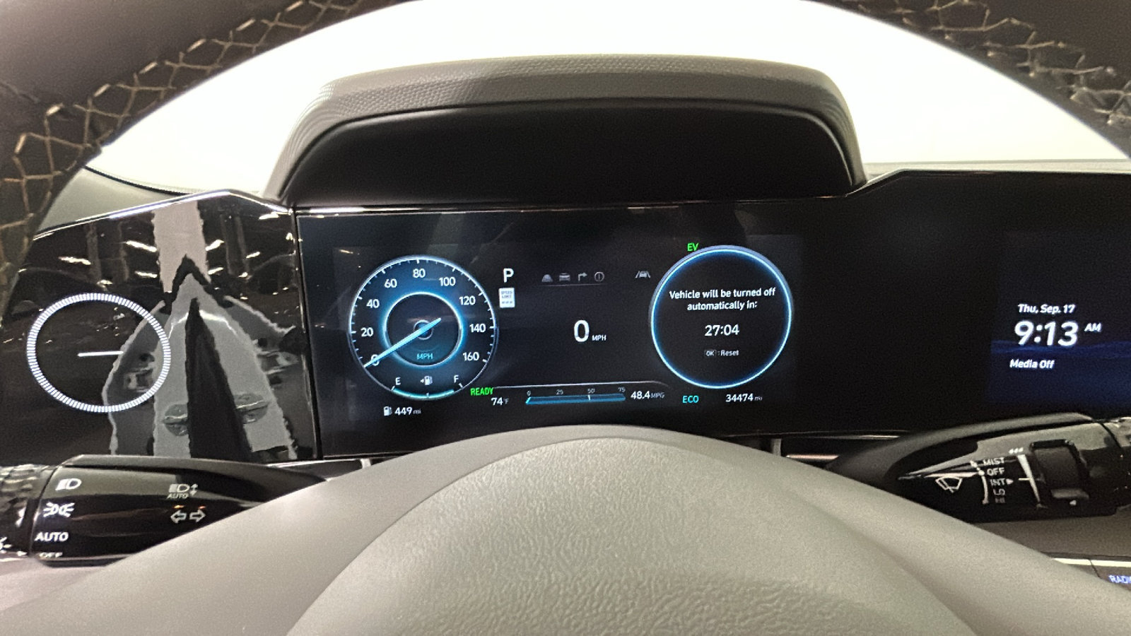 Used 2025 Hyundai Elantra SEL FWD image 21