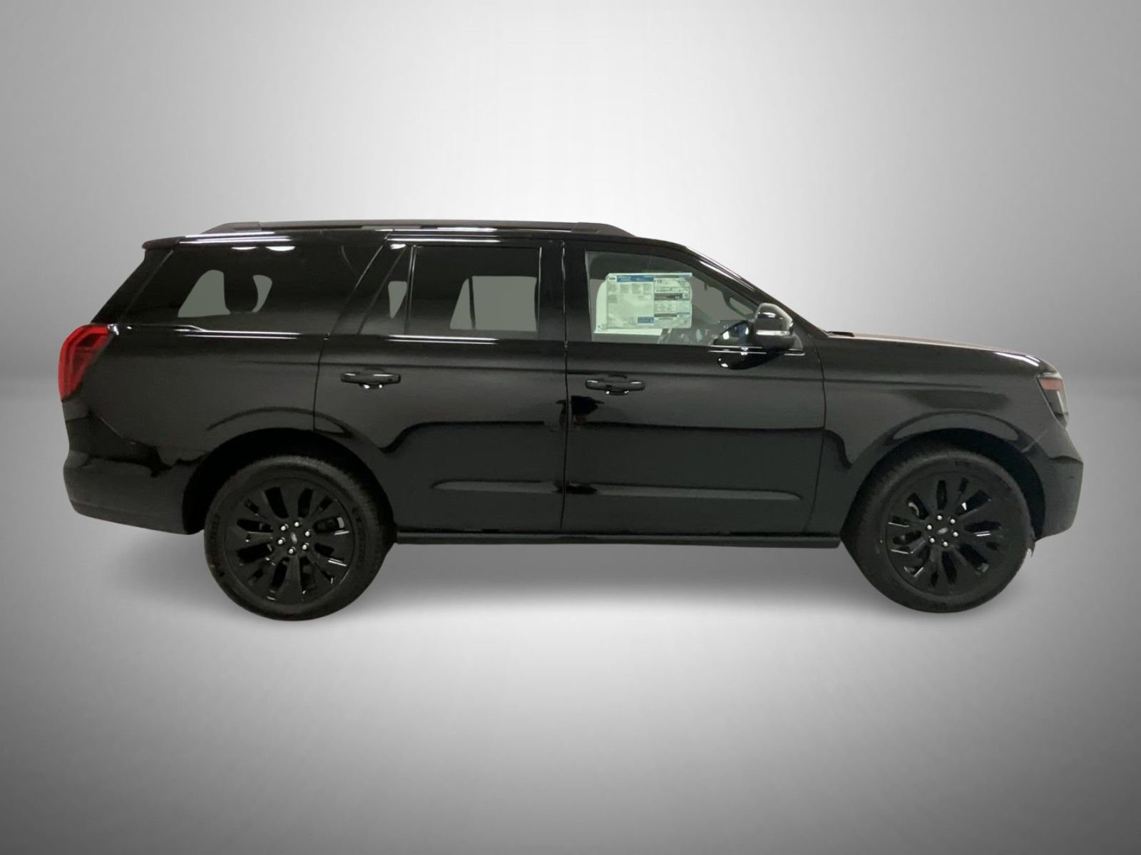New 2025 Ford Expedition Platinum image 4