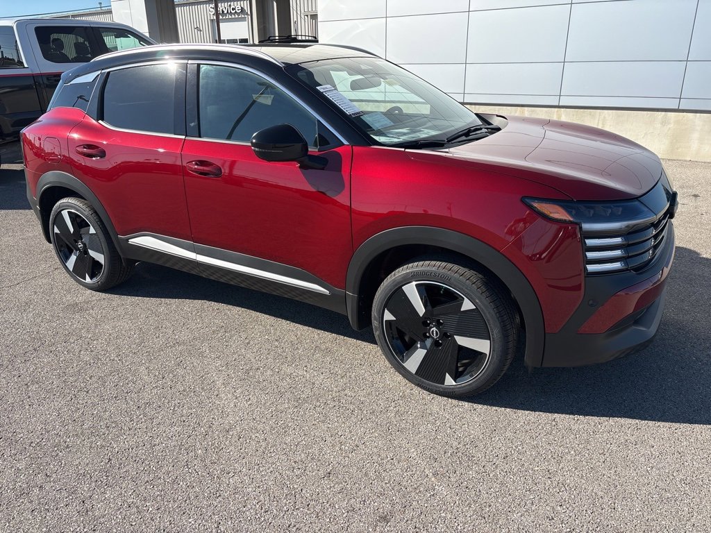 New 2025 Nissan Kicks SR