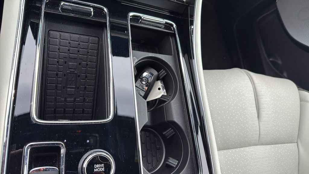 Used 2025 Lincoln Aviator Black Label image 24