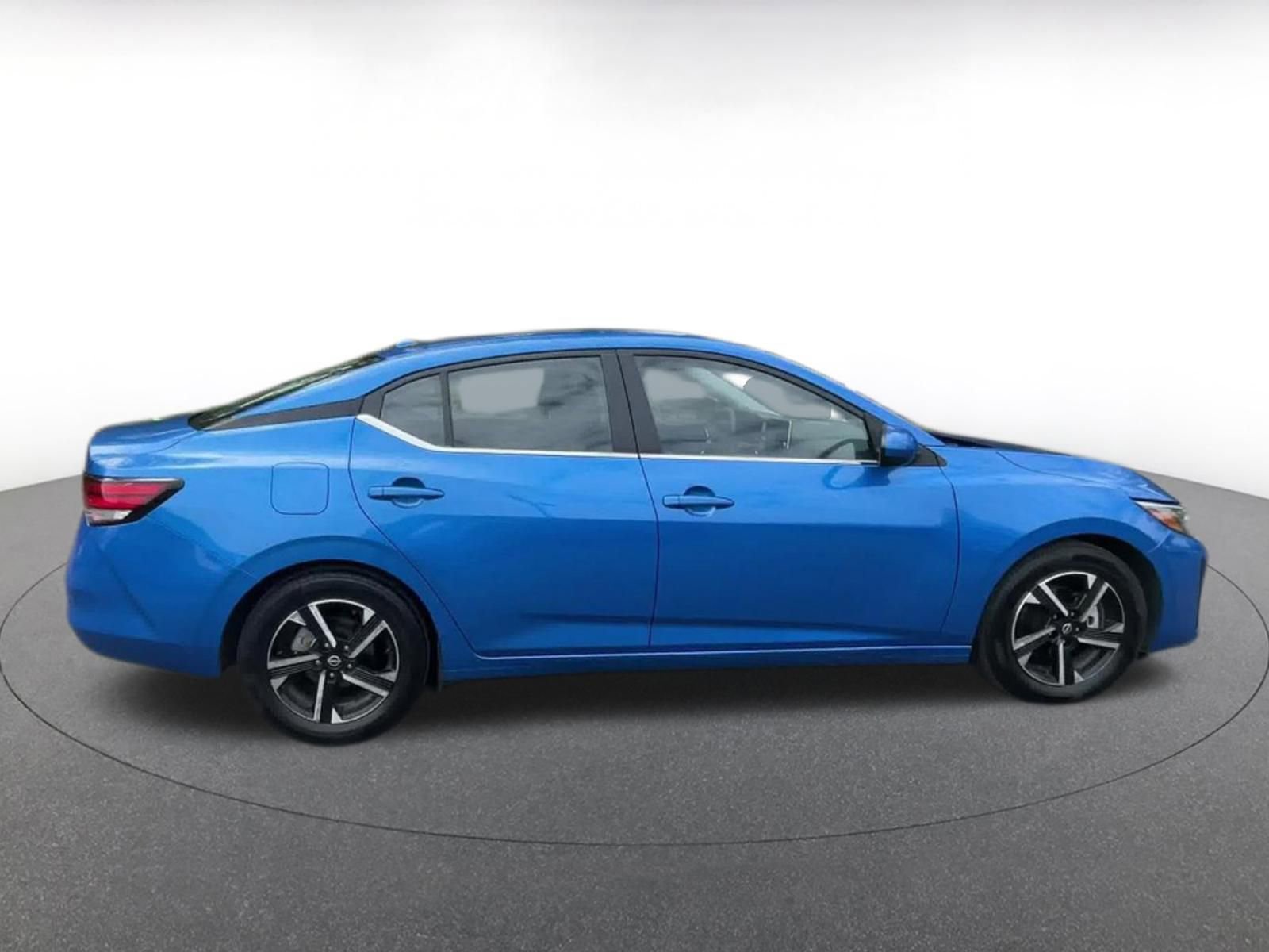 Used 2025 Nissan Sentra SV image 16