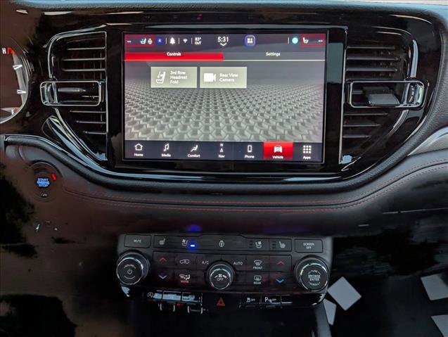 Used 2023 Dodge Durango GT image 11