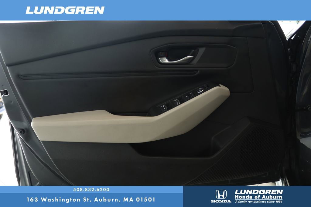 Used 2023 Honda Accord EX image 9