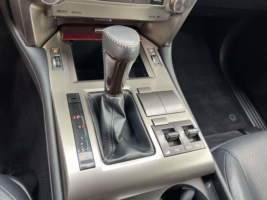 Used 2015 Lexus GX 460 w/ Premium Package AWD/4WD image 33