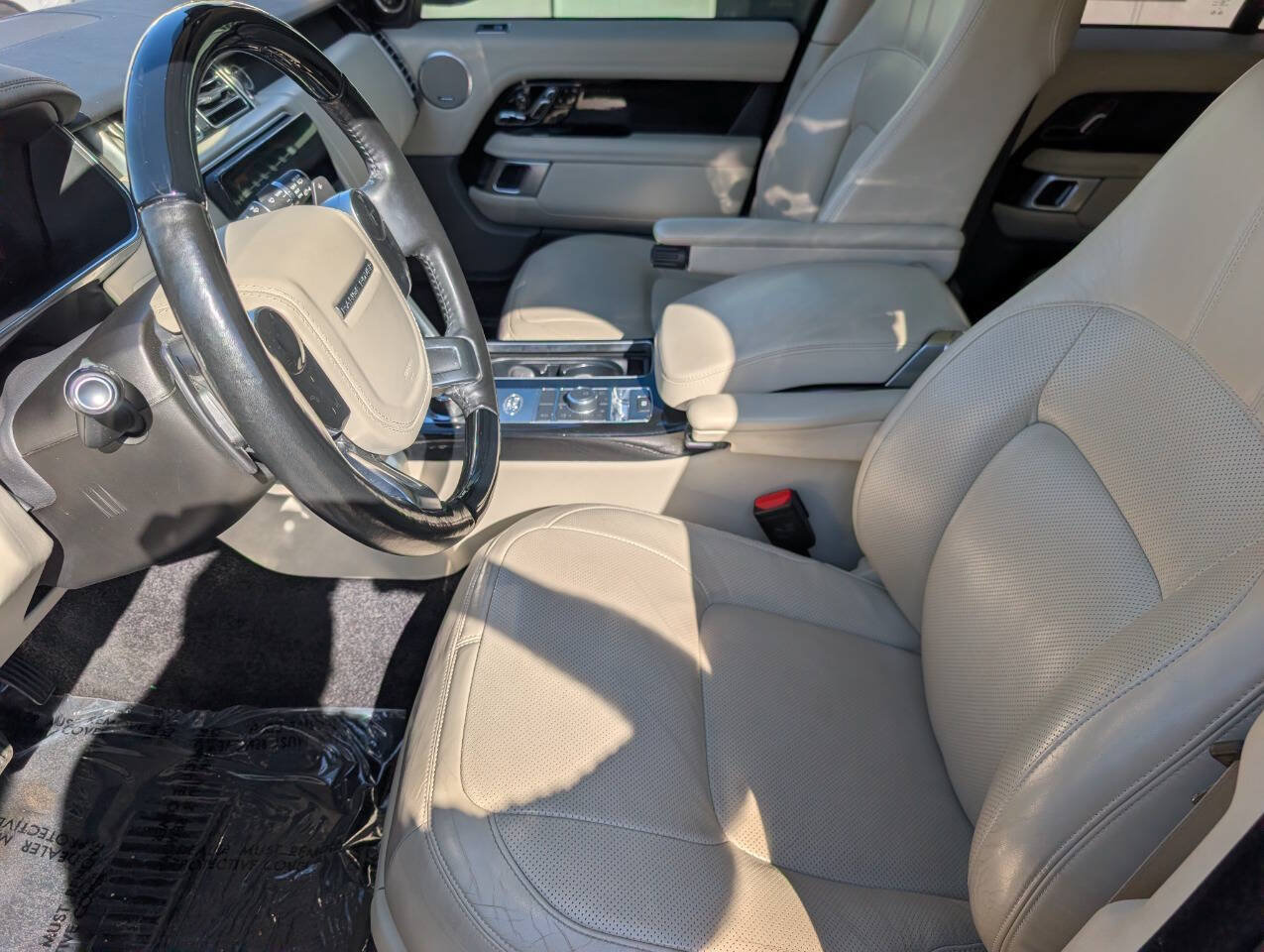 Used 2018 Land Rover Range Rover HSE AWD/4WD image 12