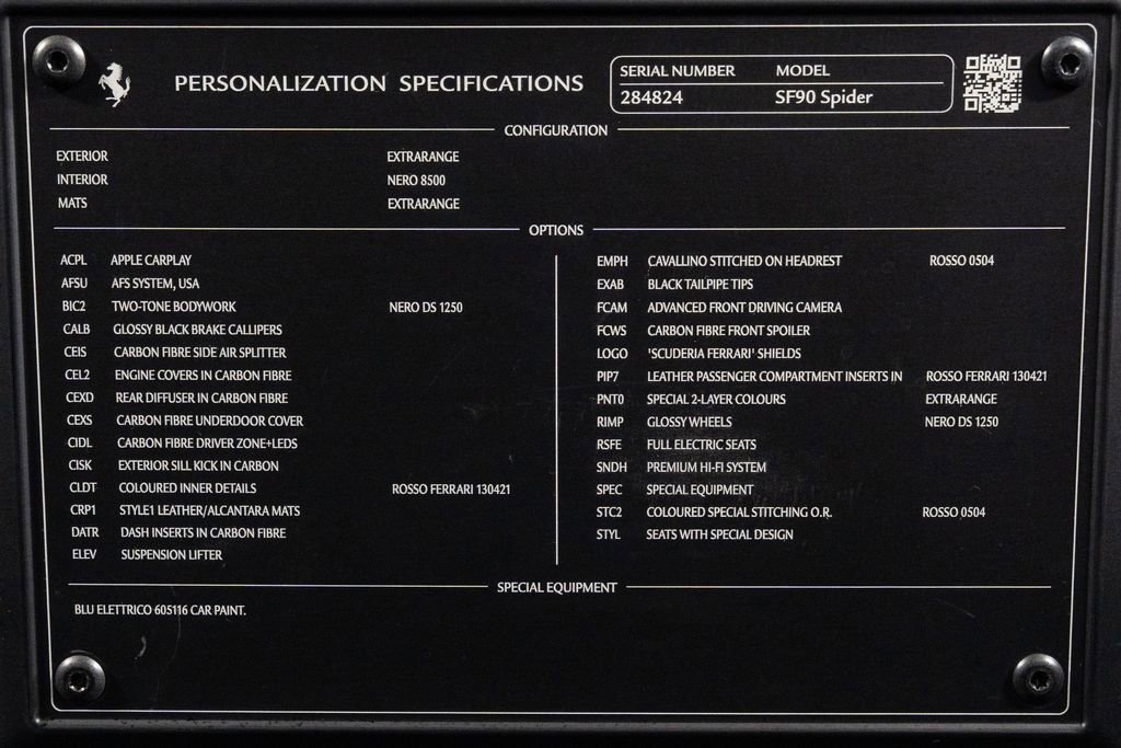 Used 2022 Ferrari SF90 Spider image 11