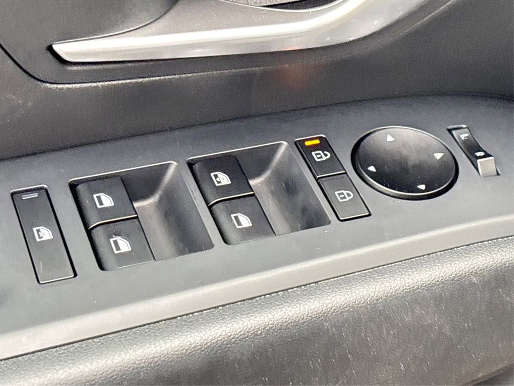 Certified 2025 Hyundai Tucson SE image 31