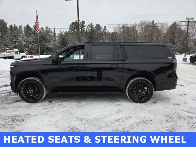 Used 2025 Chevrolet Suburban RST image 6