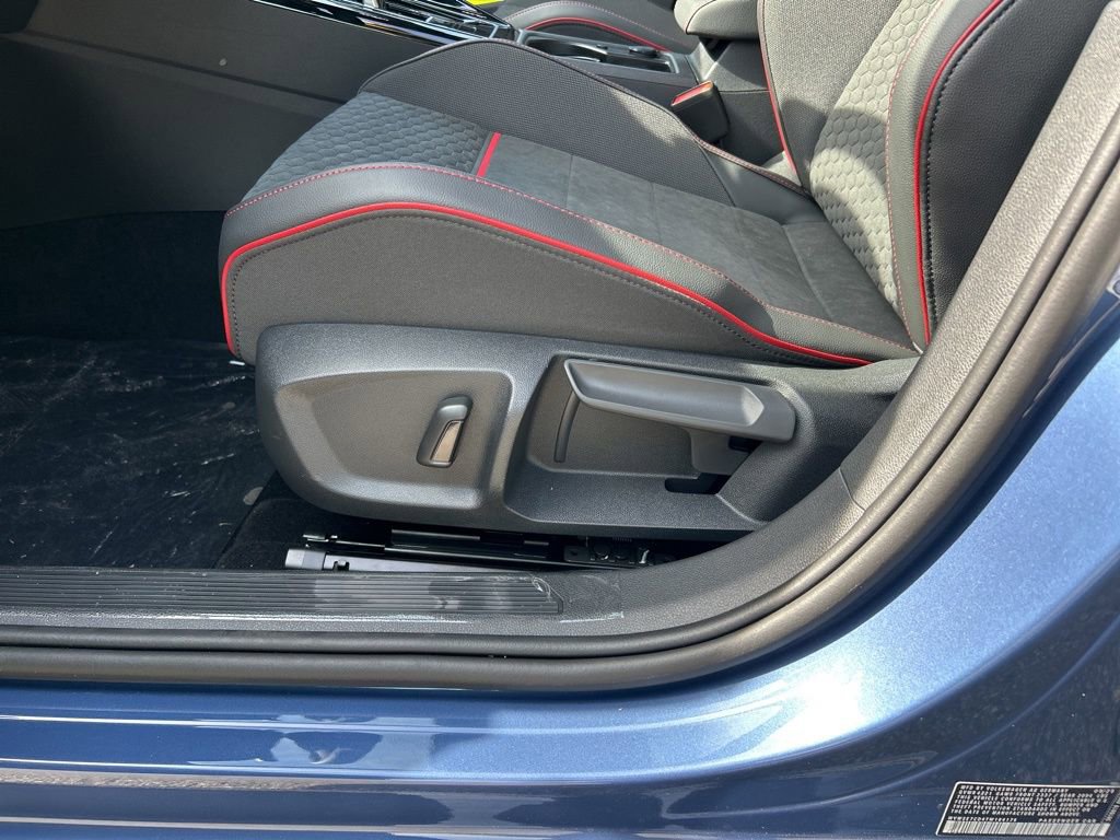 New 2026 Volkswagen GTI SE FWD image 16