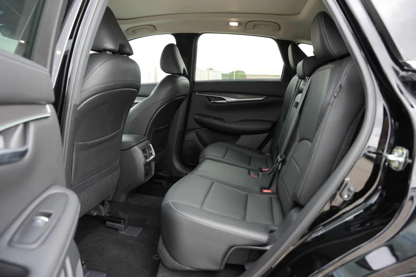 Used 2023 INFINITI QX50 Luxe FWD image 14