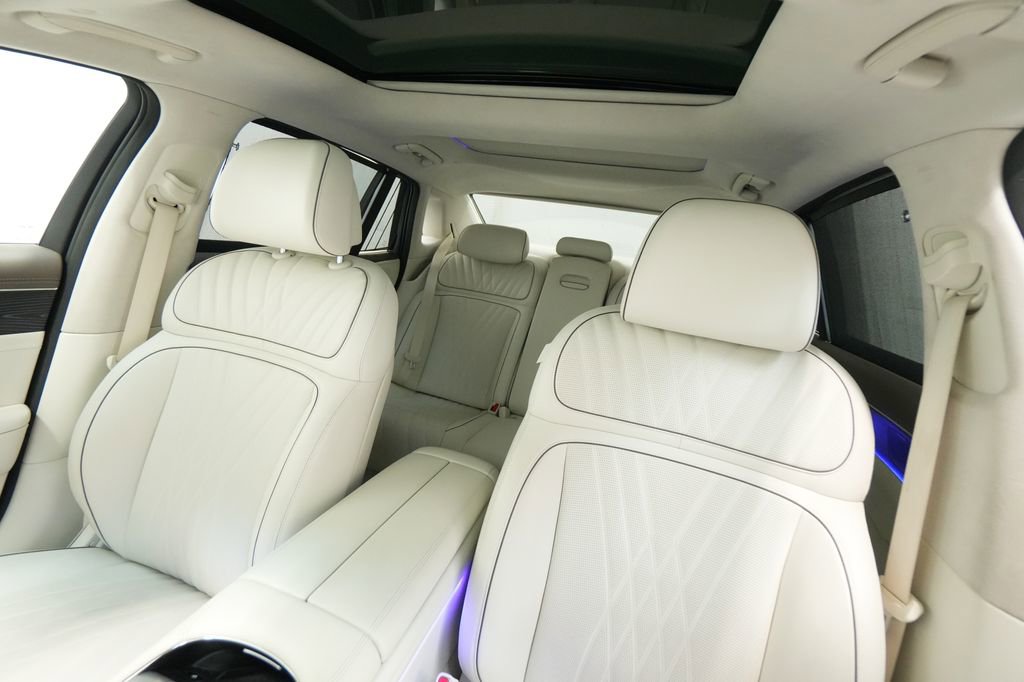 Used 2023 Genesis G90 3.5T image 14