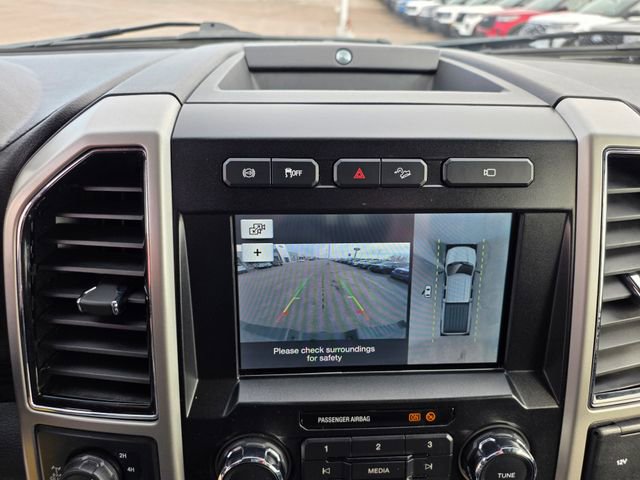 Used 2019 Ford F250 Lariat w/ Chrome Package image 24