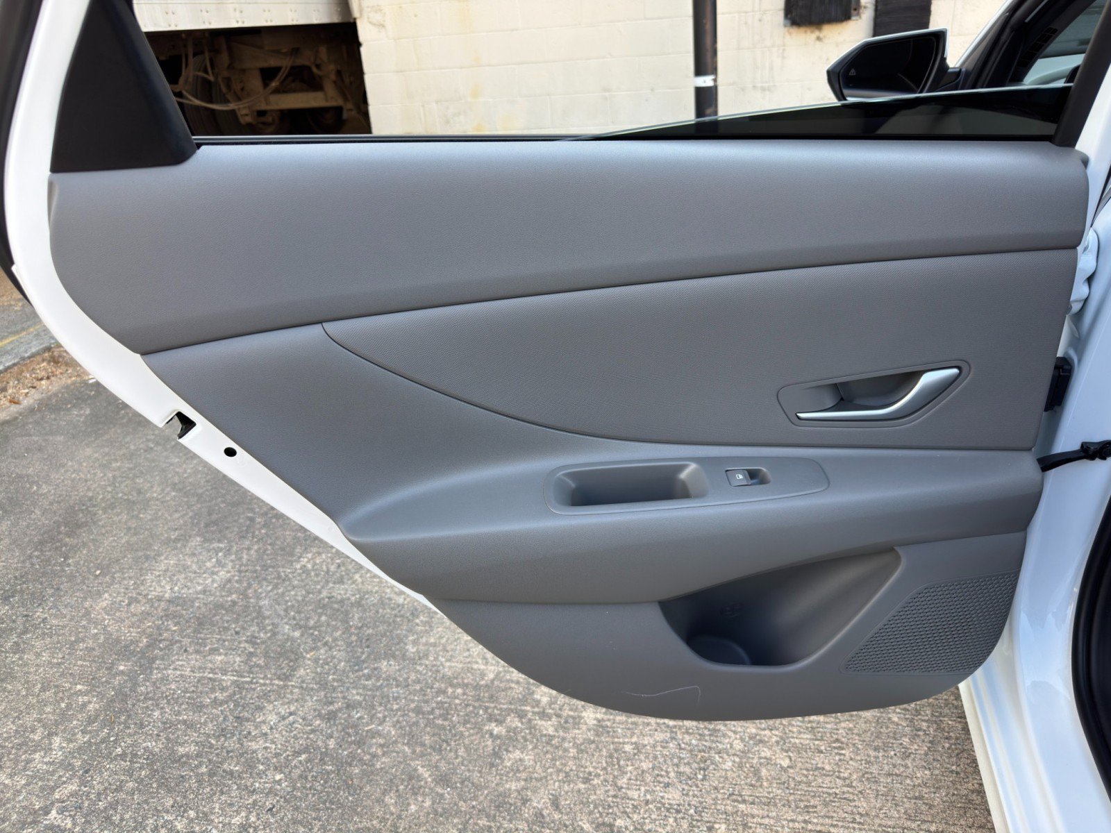 Used 2025 Hyundai Elantra Hybrid FWD image 35