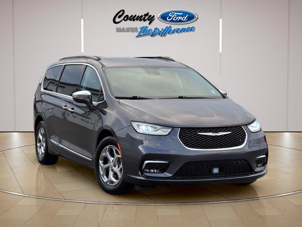 Used 2022 Chrysler Pacifica Limited FWD image 1