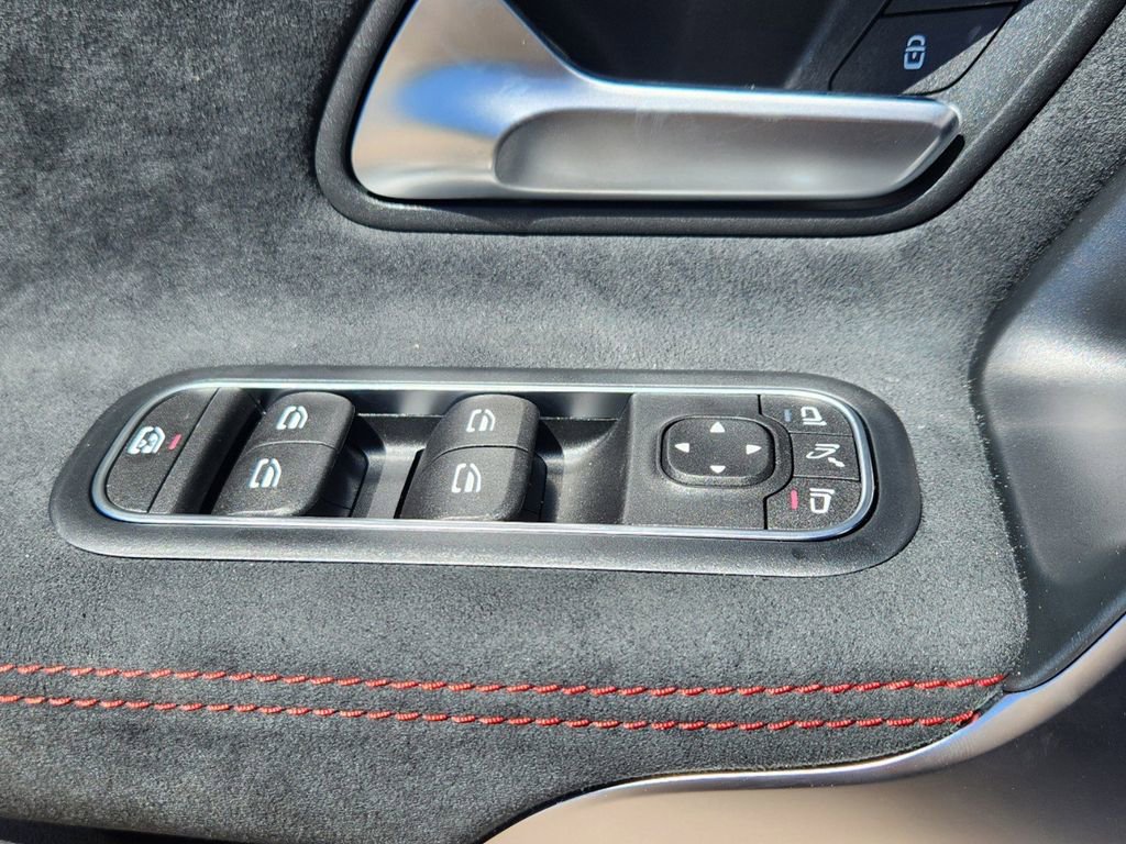 New 2025 Mercedes-Benz CLA 250 4MATIC image 9