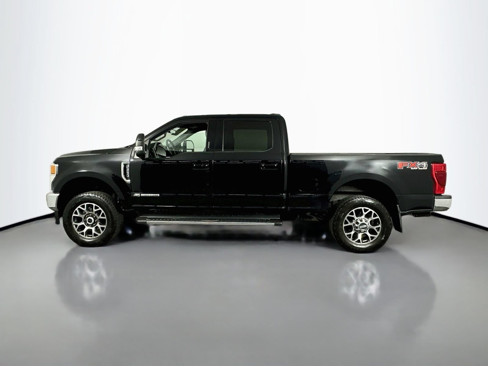Used 2020 Ford F250 Lariat w/ Lariat Ultimate Package AWD/4WD image 5
