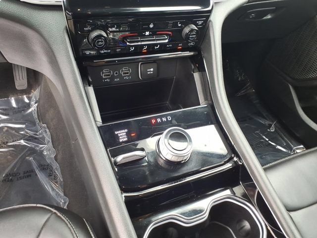 Used 2023 Jeep Grand Cherokee Limited w/ Black Appearance Package AWD/4WD image 21