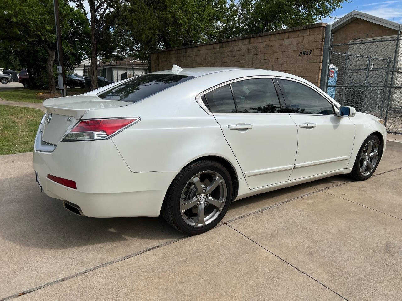 Used 2010 Acura TL w/ Technology Package FWD image 13