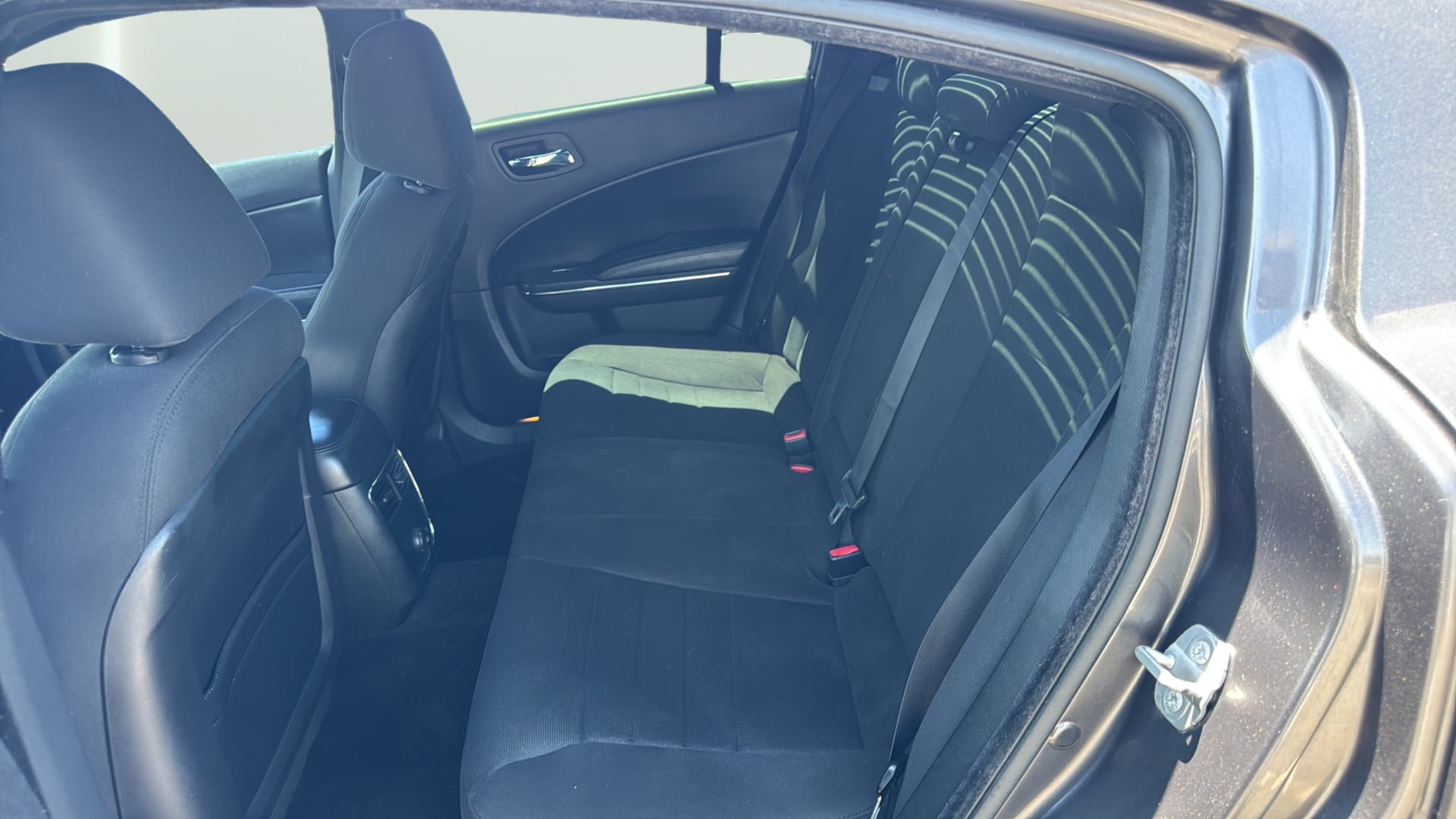 Used 2014 Dodge Charger SE RWD image 33