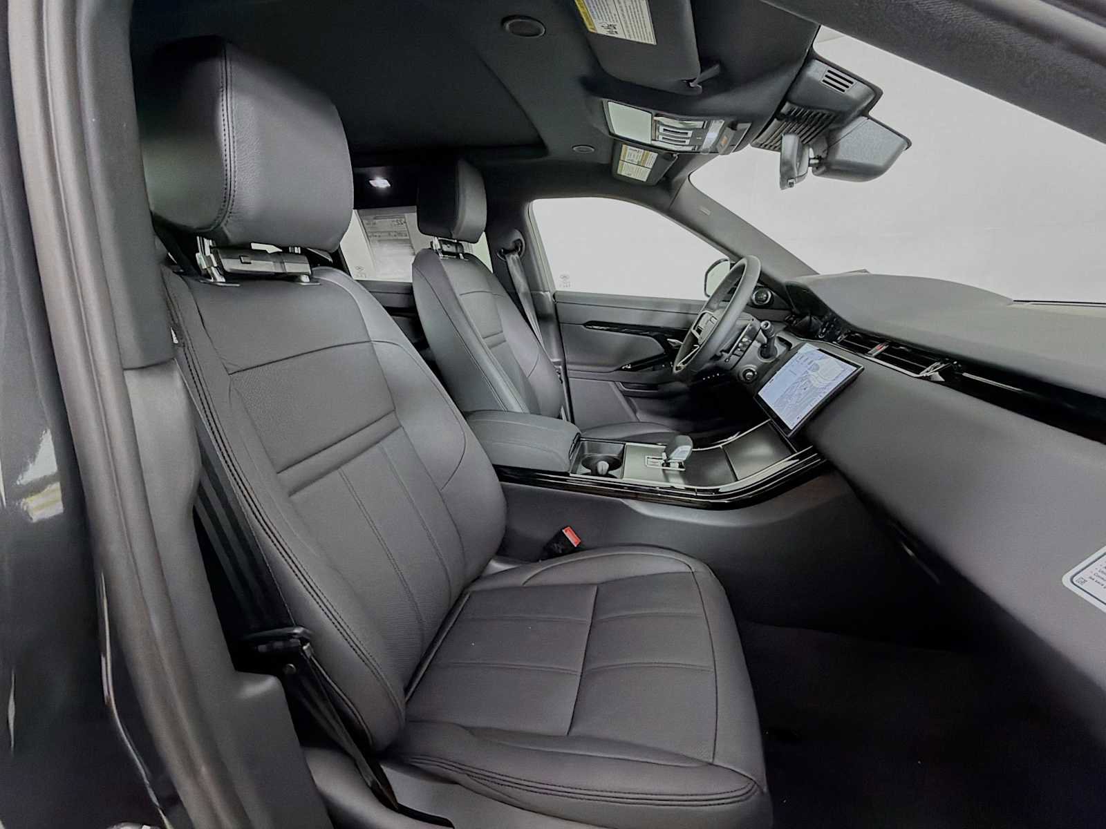 New 2026 Land Rover Range Rover Evoque Dynamic SE AWD/4WD image 29
