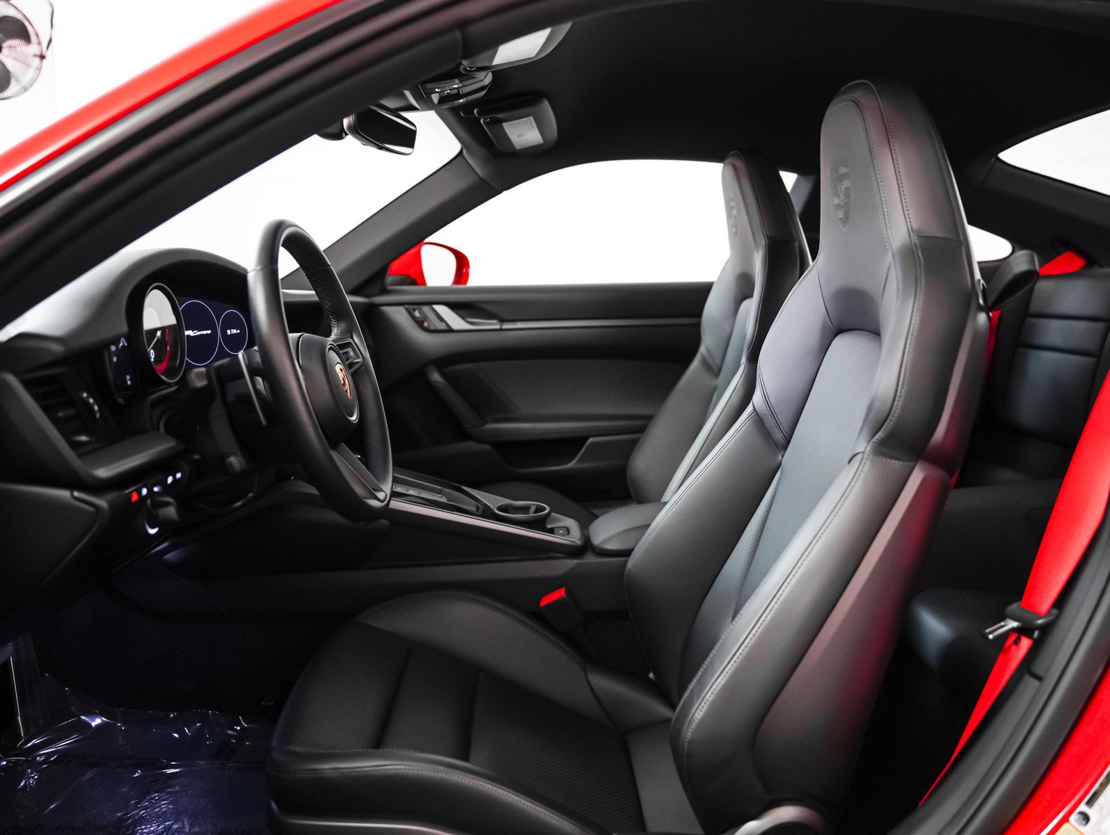 Certified 2021 Porsche 911 Carrera image 5