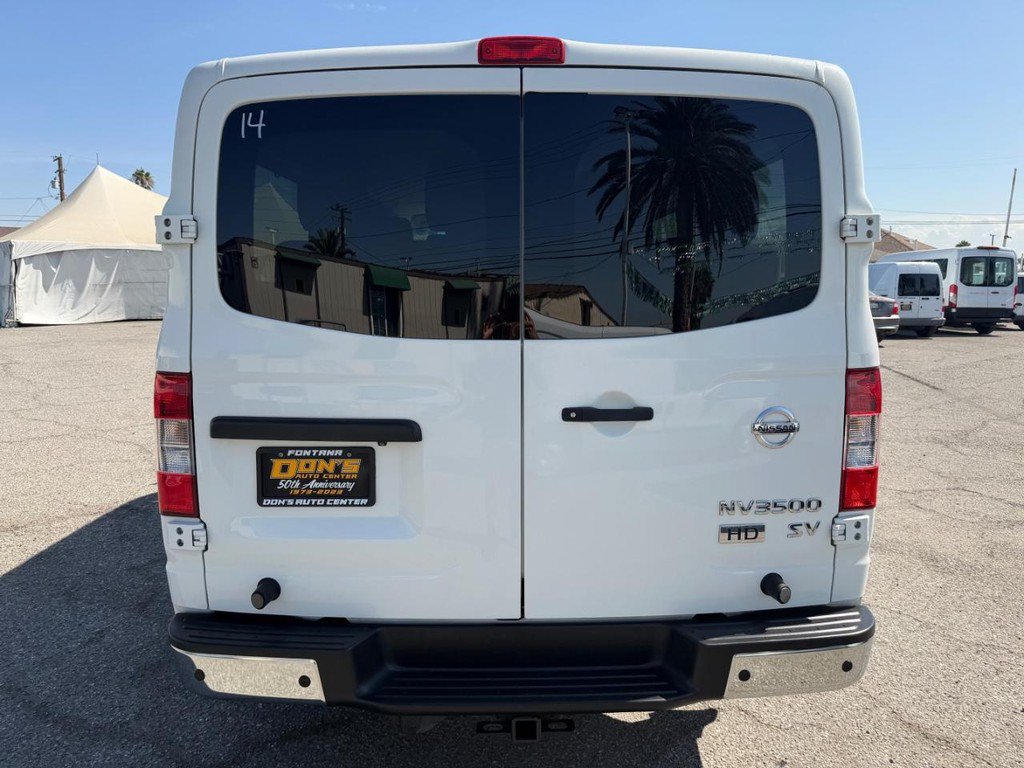 Used 2015 Nissan NV 3500 SV w/ Technology Package RWD image 7