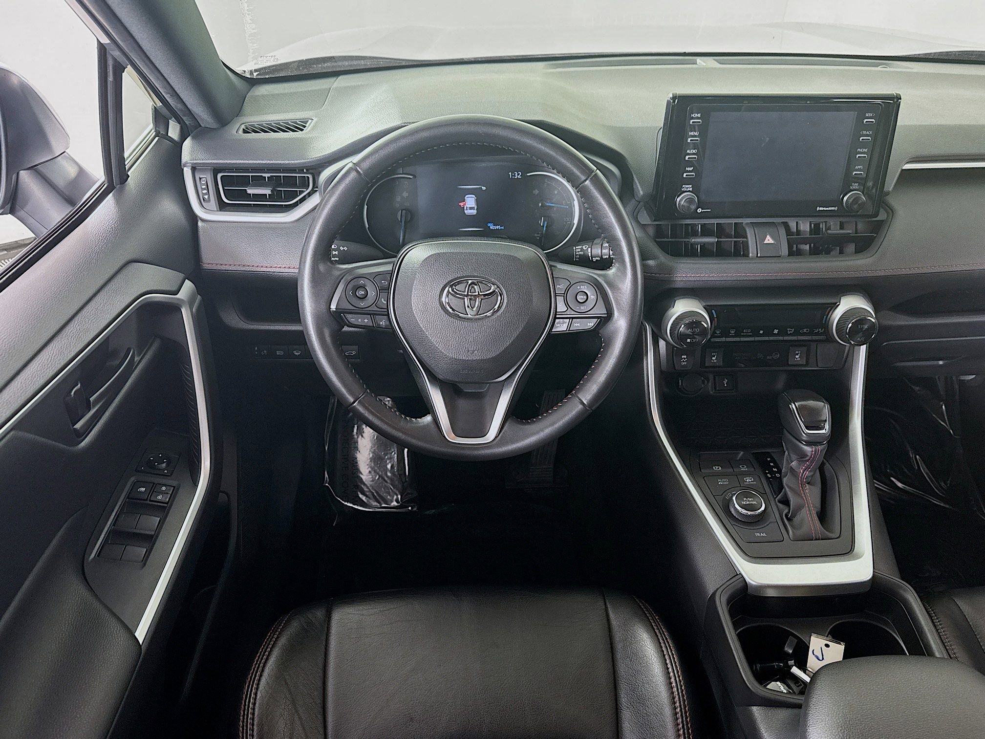 Certified 2021 Toyota RAV4 SE w/ Weather & Moonroof Package AWD/4WD image 19