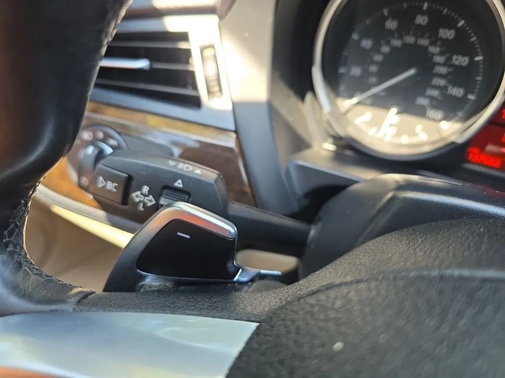 Used 2012 BMW Z4 sDrive35i RWD image 19