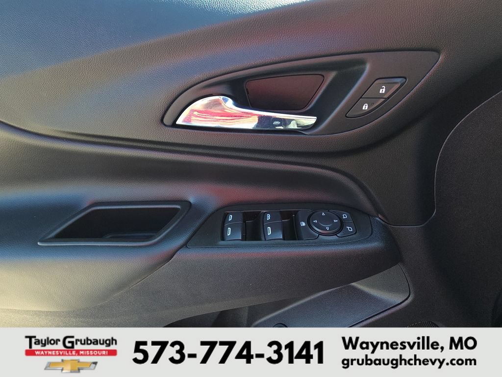 Used 2024 Chevrolet Equinox LT FWD image 13