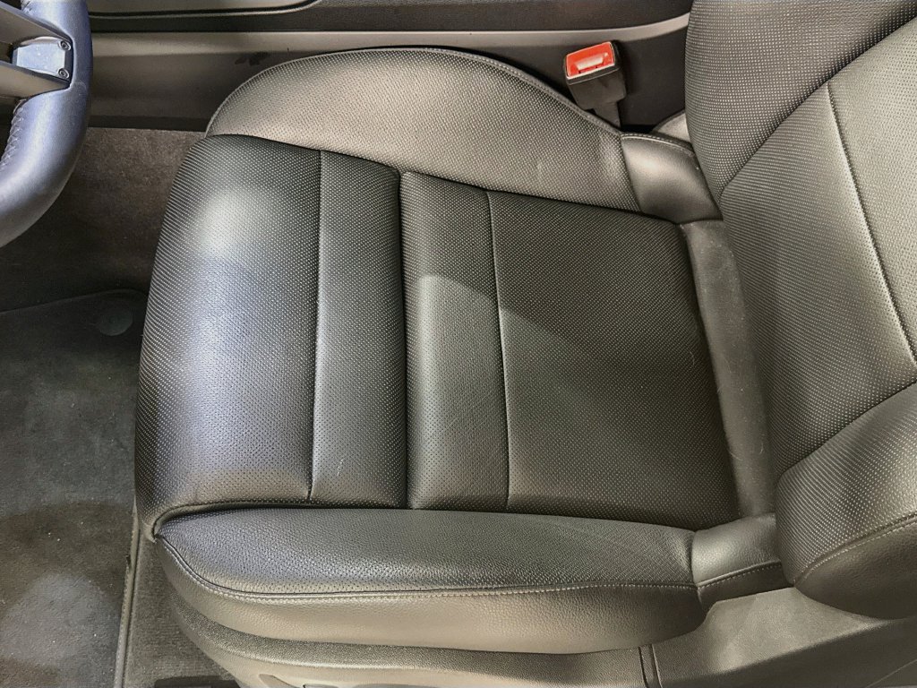 Certified 2025 Porsche Cayenne AWD/4WD image 21