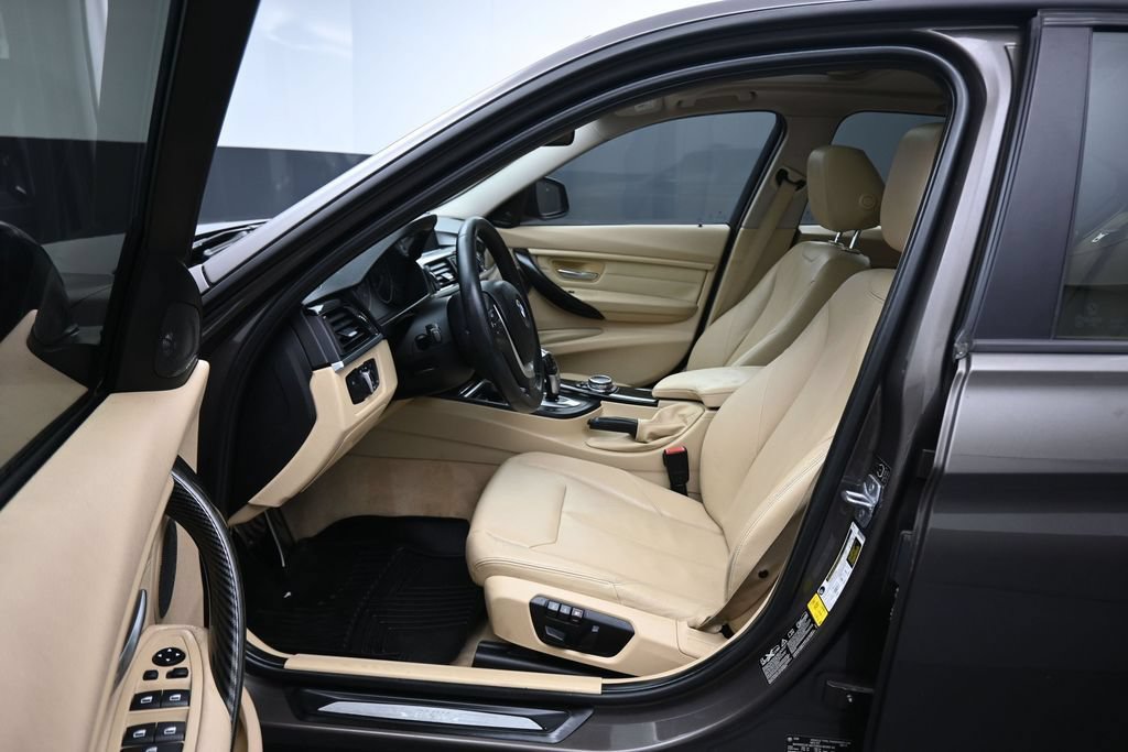 Used 2015 BMW 328i xDrive Sedan AWD/4WD image 11
