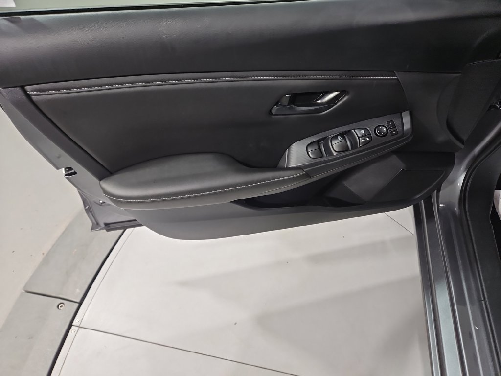 Certified 2025 Nissan Sentra S FWD image 12