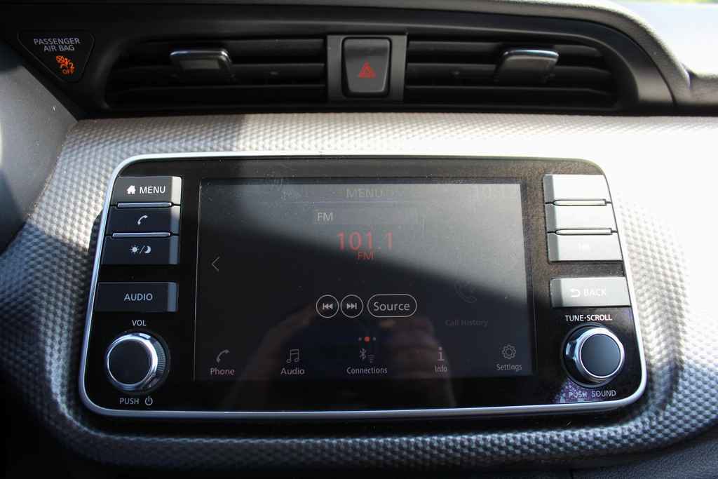 Used 2020 Nissan Kicks SV FWD image 18