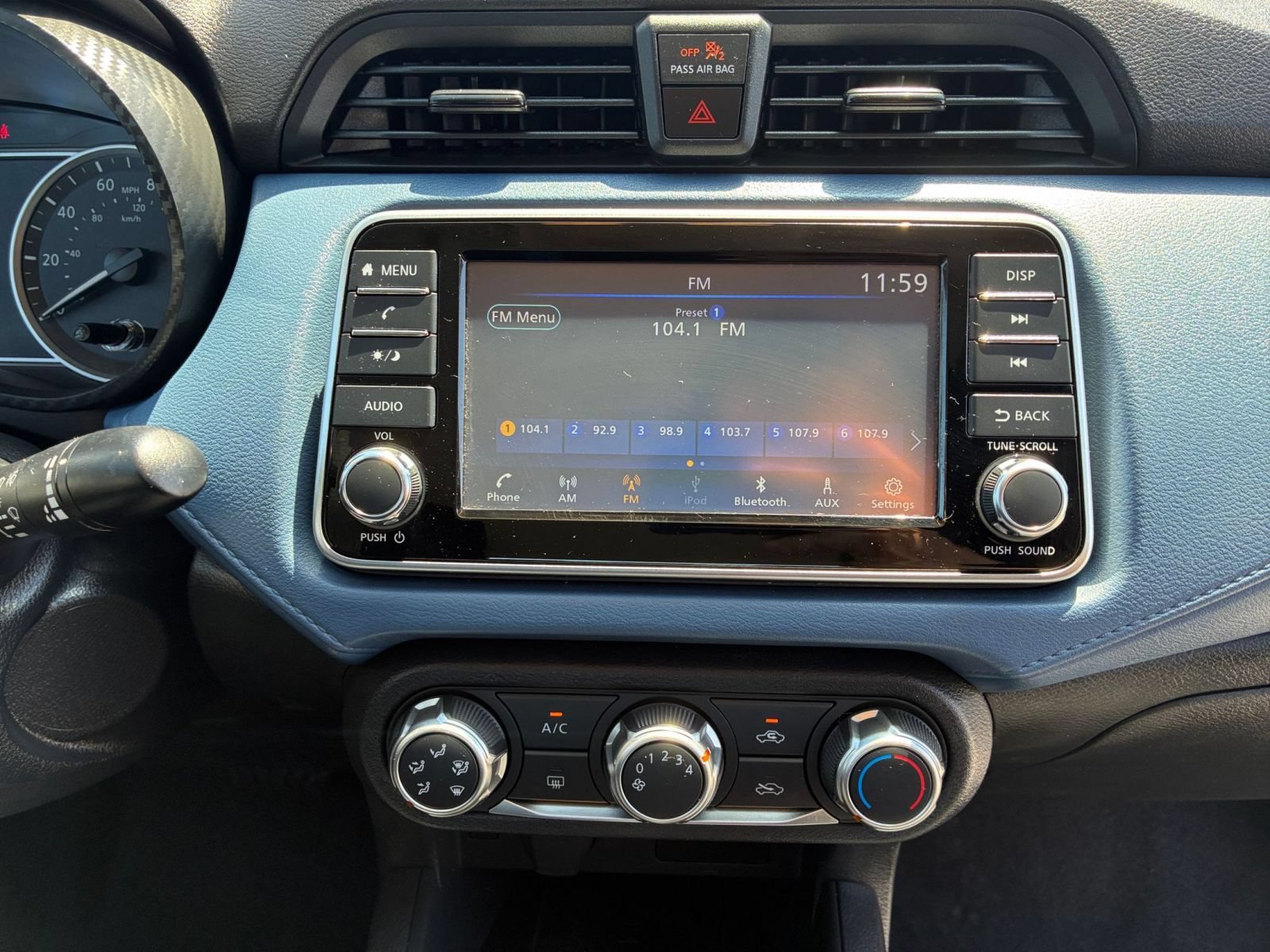 Used 2025 Nissan Versa SV FWD image 16