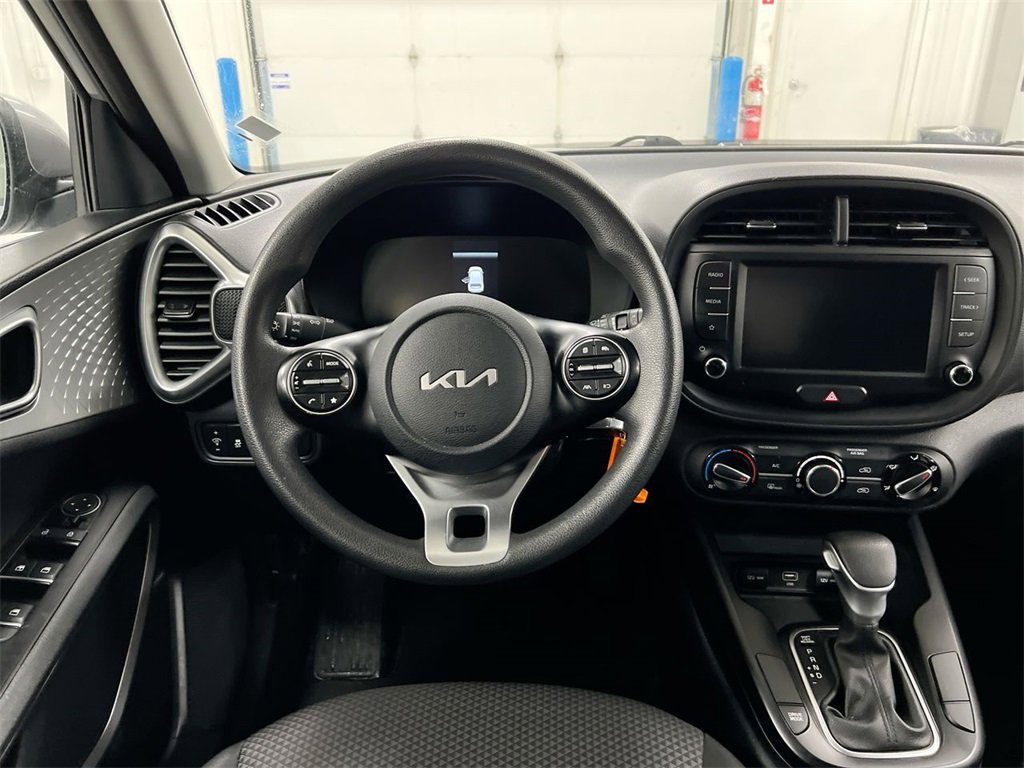 Used 2023 Kia Soul LX w/ Option Group 015 image 11