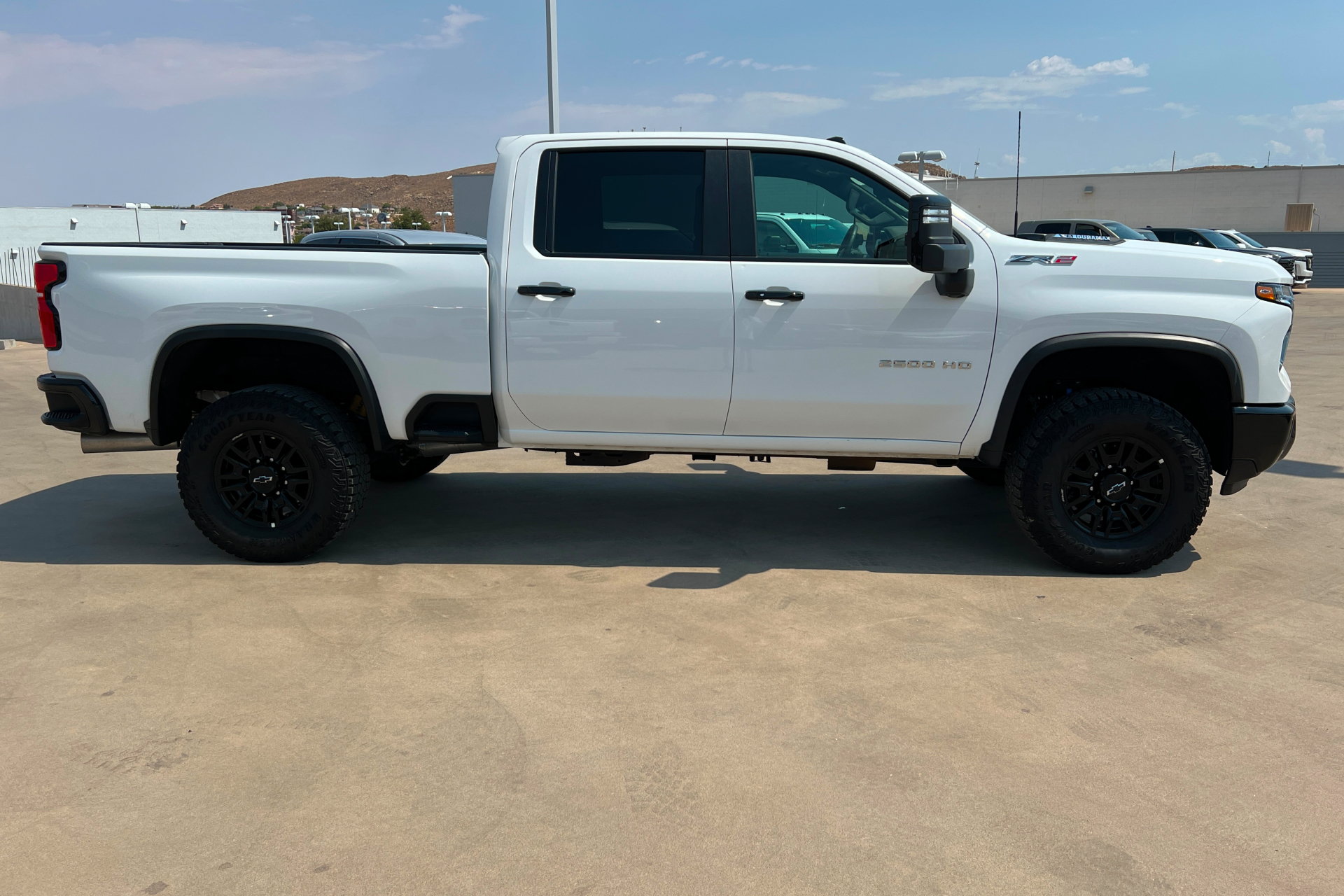 Used 2026 Chevrolet Silverado 2500 ZR2 AWD/4WD image 7